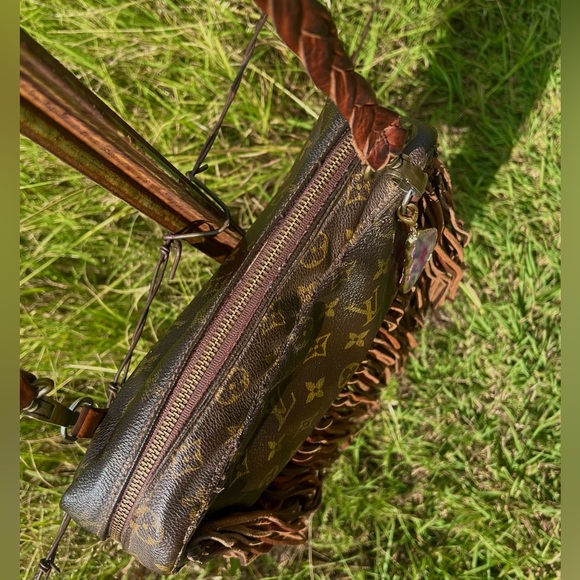 Vintage boho re-vamped Louis Vuitton - Picture 4 of 6
